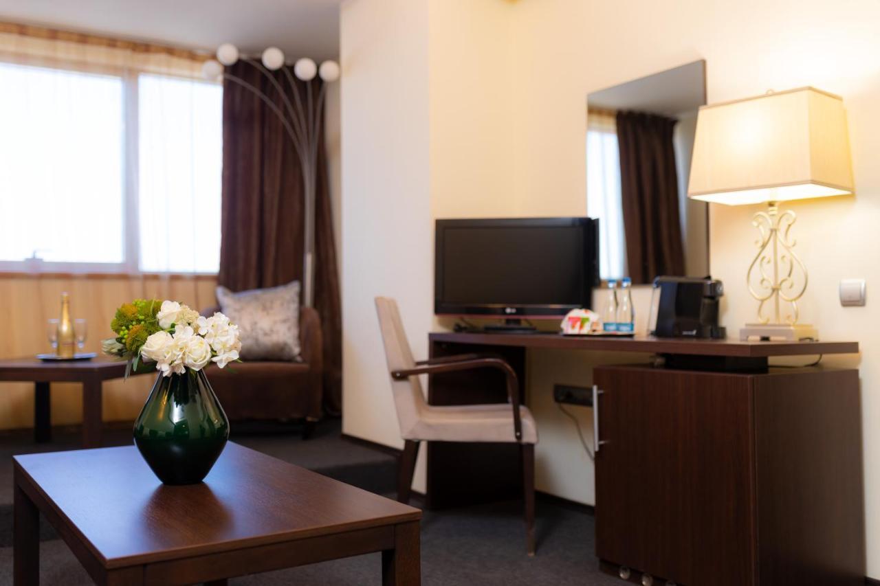 Hotel Terra Balneo Galaţi Buitenkant foto