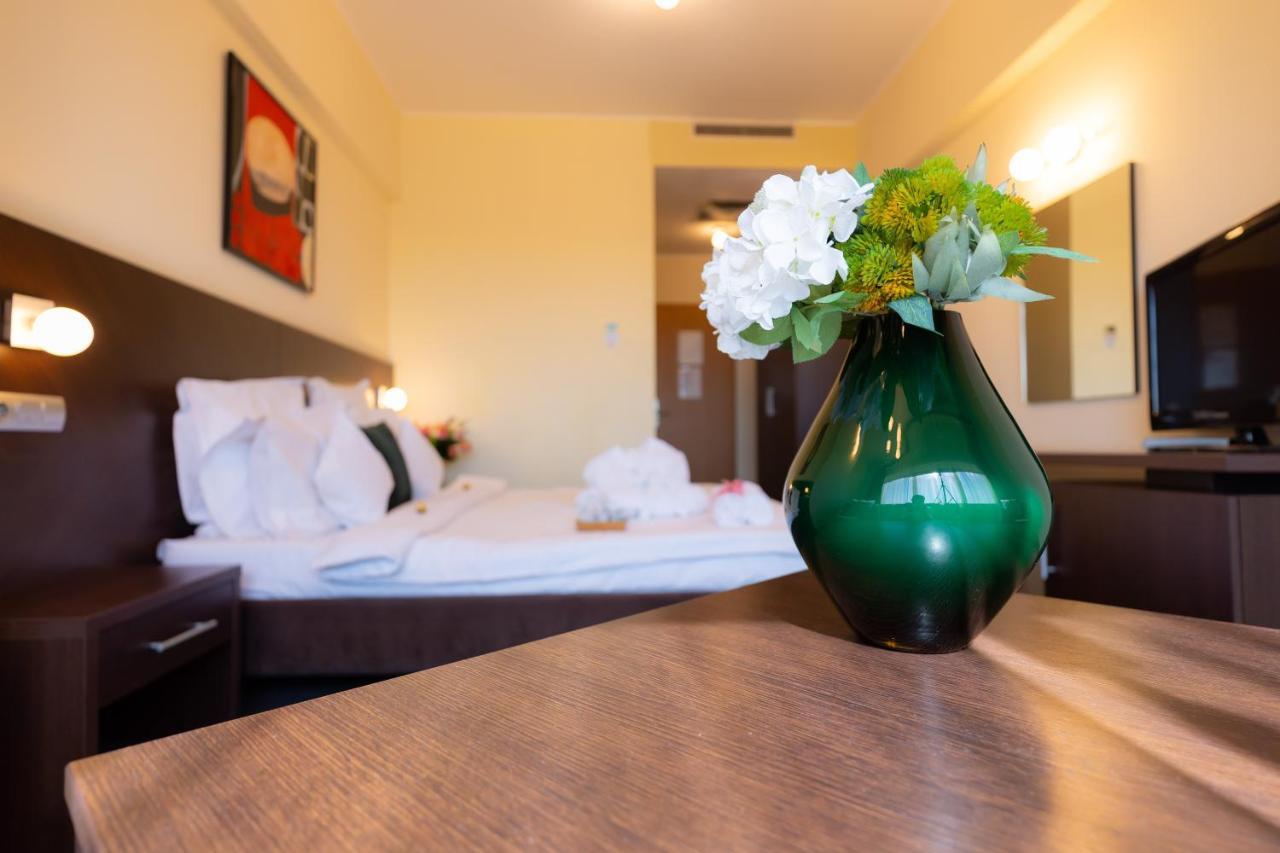 Hotel Terra Balneo Galaţi Buitenkant foto